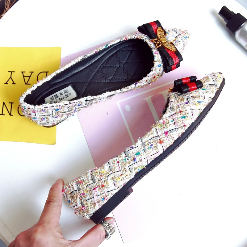 Plus Size Women Shoes Fashion Rhinestone Flat Shoe Lightweight Breathable Ladies Lazy Loafers Casual Canvas Female Footwear 2018 
Plus Size Women Shoes Fashion Rhinestone Flat Shoe Lightweight Breathable Ladies Lazy Loafers Casual Canvas Female Footwear 2018