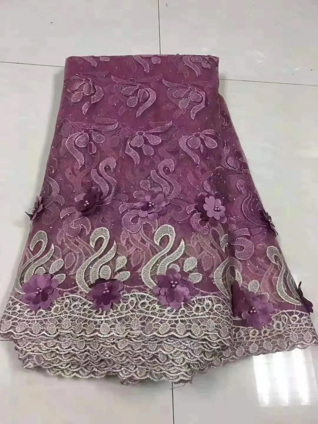 African Lace Fabric 2020 Embroidered Nigerian Lace Fabric Bridal High Quality French Tulle Lace Fabric For Wedding Party KHX25A
African Lace Fabric 2020 Embroidered Nigerian Lace Fabric Bridal High Quality French Tulle Lace Fabric For Wedding Party KHX25A