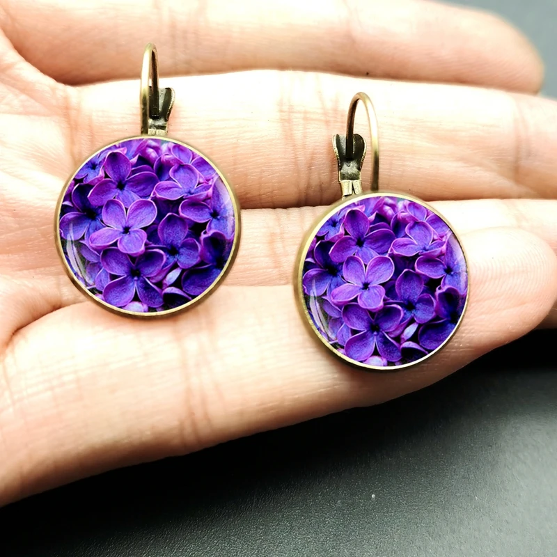 Fashion new red rose daisy-shaped concave-convex glass pendant ladies earrings jewelry Valentine's Day gift 2021
Fashion new red rose daisy-shaped concave-convex glass pendant ladies earrings jewelry Valentine's Day gift 2021