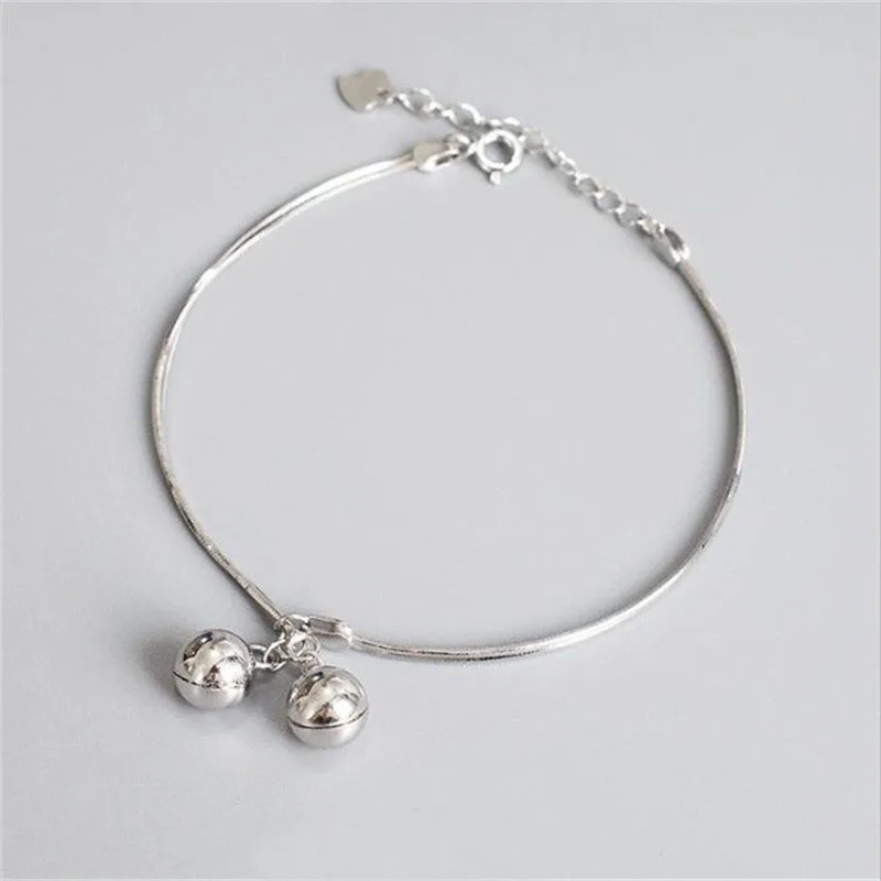 POFUNUO 925 Sterling Silver Snake Chain Small Bell Bracelets Simple Design Women Sweet Bracelets Girls Chic Fashion Fine Jewelry
POFUNUO 925 Sterling Silver Snake Chain Small Bell Bracelets Simple Design Women Sweet Bracelets Girls Chic Fashion Fine Jewelry