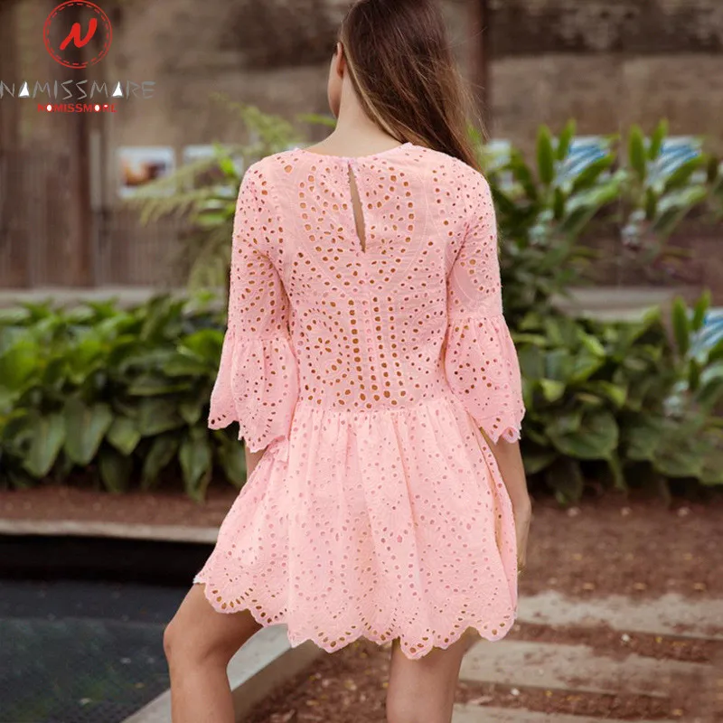 Women Solid Color A-Line Dress Hollow Out Design Lace Decor See Through O-Neck Flare Sleeve High Waist Slim Autumn Mini Dress
Women Solid Color A-Line Dress Hollow Out Design Lace Decor See Through O-Neck Flare Sleeve High Waist Slim Autumn Mini Dress