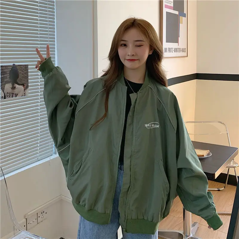 New 2021 Women's Autumn Baseball Uniform Jacket Female Ins Tide Korean Loose Jacket Bat Sleeve Fashion Casual Coat Female
New 2021 Women's Autumn Baseball Uniform Jacket Female Ins Tide Korean Loose Jacket Bat Sleeve Fashion Casual Coat Female
