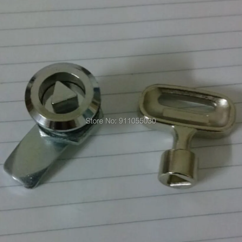 MS845 Small Triangular Cylinder Cam Lock Electrial Cabinet Cam lock with key distribution box cabinet door Cam Lock 1 PC
MS845 Small Triangular Cylinder Cam Lock Electrial Cabinet Cam lock with key distribution box cabinet door Cam Lock 1 PC