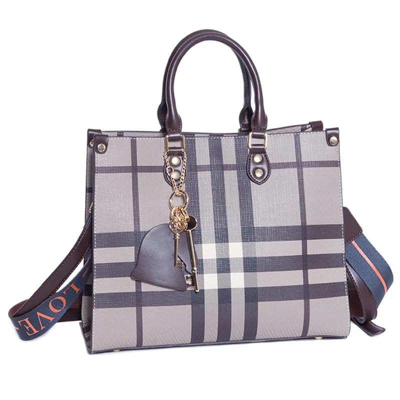 Luxury Larg Lady Handbags Totes Designer Brand Genuine Leather Bag England Plaid Top-handle Bags With Crossbody Strap For Women
Luxury Larg Lady Handbags Totes Designer Brand Genuine Leather Bag England Plaid Top-handle Bags With Crossbody Strap For Women