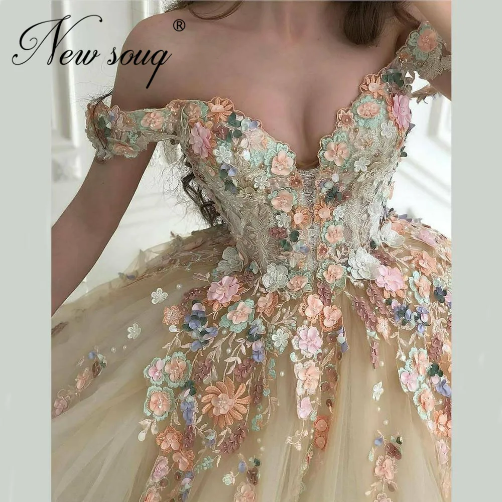 3D Applique Charming Prom Dress 2021 Robe De Soiree Ball Gown Evening Dresses For Wedding Dubai Off The Shoulder Party Dress
3D Applique Charming Prom Dress 2021 Robe De Soiree Ball Gown Evening Dresses For Wedding Dubai Off The Shoulder Party Dress