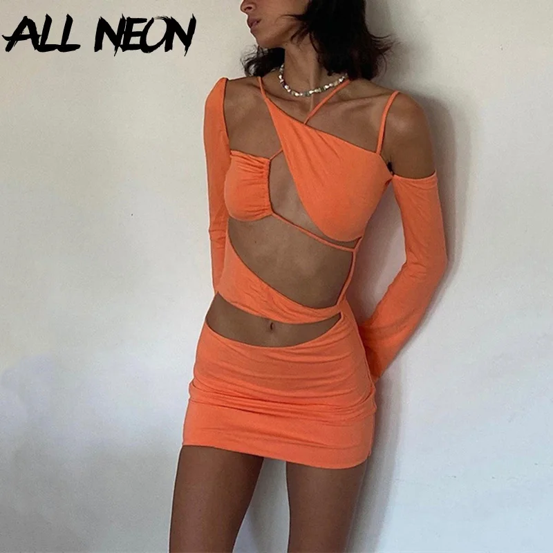 ALLNeon Y2K Fashion Sexy Hollow Out Bandage Black Dress 2000s Aesthetics Clubwear Backless Open Shoulder Bodycon Party Dresses
ALLNeon Y2K Fashion Sexy Hollow Out Bandage Black Dress 2000s Aesthetics Clubwear Backless Open Shoulder Bodycon Party Dresses