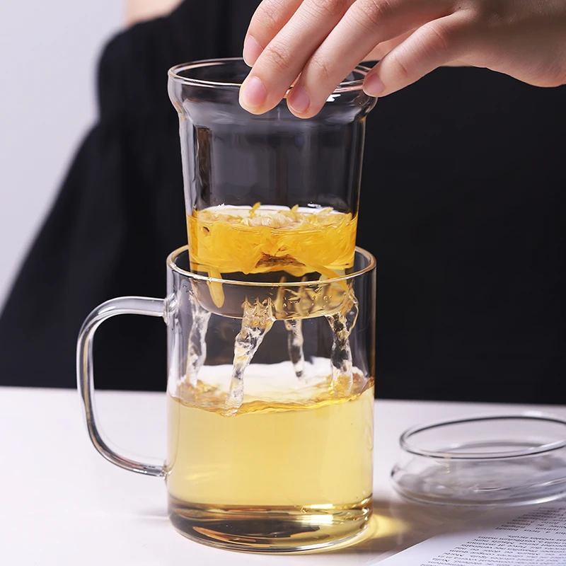 High Borosilicate Glass Tea Cup Glass Tea Filter Cup With Lid Handle 400ml Glass Office Cup Resistance To Cold and Heat
High Borosilicate Glass Tea Cup Glass Tea Filter Cup With Lid Handle 400ml Glass Office Cup Resistance To Cold and Heat