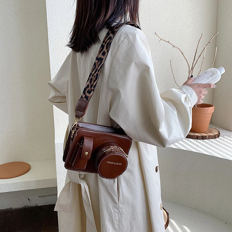 Vintage Camera Shape Women Shoulder Bags designer Wide Straps Shoulder Bags luxury pu leather crossbody Bag Female Purse Bolso
Vintage Camera Shape Women Shoulder Bags designer Wide Straps Shoulder Bags luxury pu leather crossbody Bag Female Purse Bolso