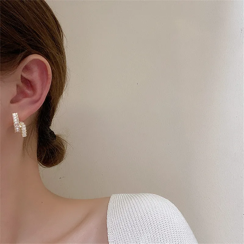 Personality Gold Color Curved Knot Drop Earring for Women Girl Metal Gold Color Geometric Dangle Earrings Party Jewelry
Personality Gold Color Curved Knot Drop Earring for Women Girl Metal Gold Color Geometric Dangle Earrings Party Jewelry