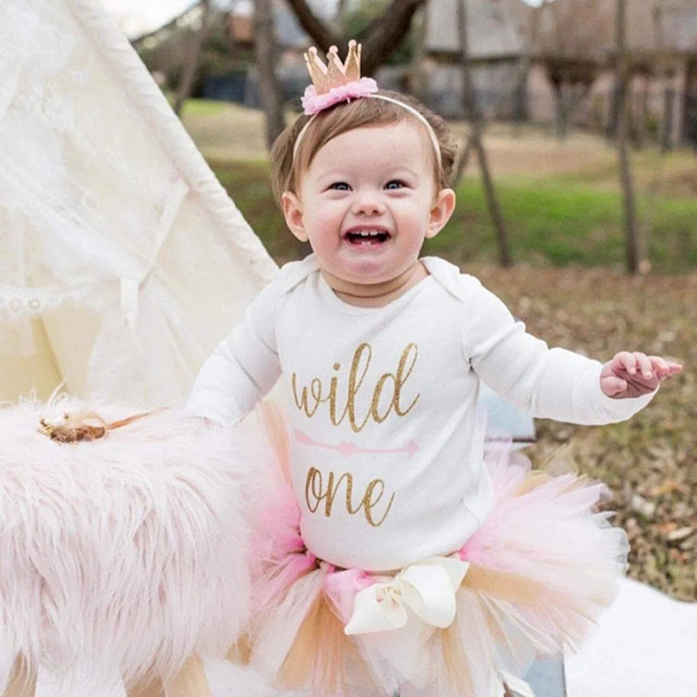 Custom-made girl's lovely cake dress, personalized text and number pattern, three-piece baby shower for girl's birthday party
Custom-made girl's lovely cake dress, personalized text and number pattern, three-piece baby shower for girl's birthday party