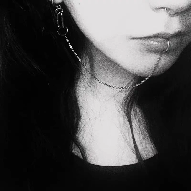 Punk Cool Personality Nose Chain Ring Fake Earrings Lip Ring With Long Chains Trendy Piercings Earring Ear Clip Body Jewelery
Punk Cool Personality Nose Chain Ring Fake Earrings Lip Ring With Long Chains Trendy Piercings Earring Ear Clip Body Jewelery
