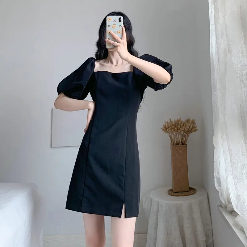 Summer Women Black Dresses Short Puff Sleeve Square-Cut Collar Straight One Piece Female Classical Hipline Length Robe Plus Size 
Summer Women Black Dresses Short Puff Sleeve Square-Cut Collar Straight One Piece Female Classical Hipline Length Robe Plus Size