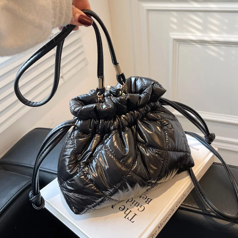 Женская сумка-мессенджер из ПУ кожи, в стиле ретро
Женская сумка-мессенджер из ПУ кожи, в стиле ретро