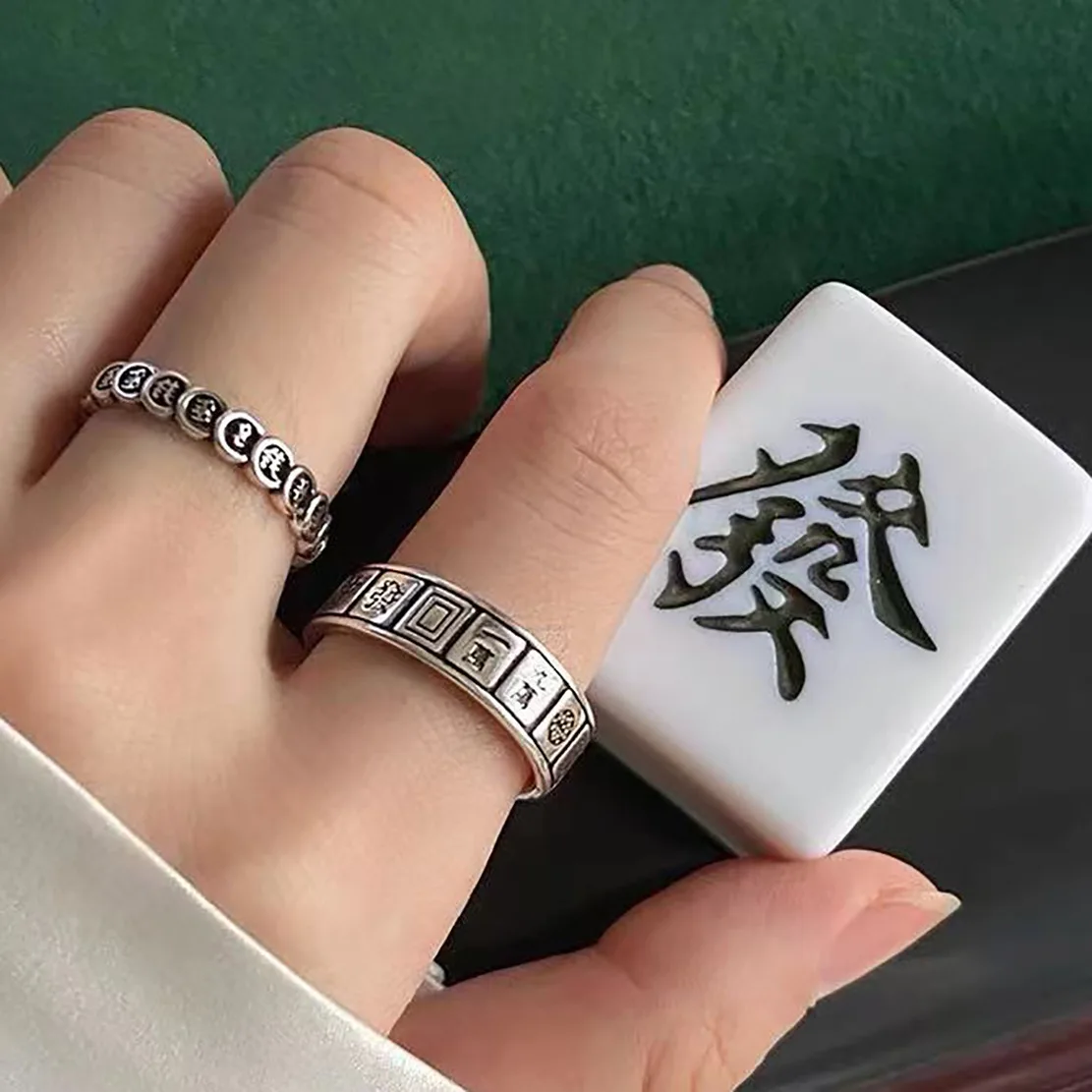 Vintage Thai Silver Men Luxury Jewelry Creativity Mahjong Gambling God Stack Money 925 Silver Rings for Women Party Gifts Unisex 
Vintage Thai Silver Men Luxury Jewelry Creativity Mahjong Gambling God Stack Money 925 Silver Rings for Women Party Gifts Unisex