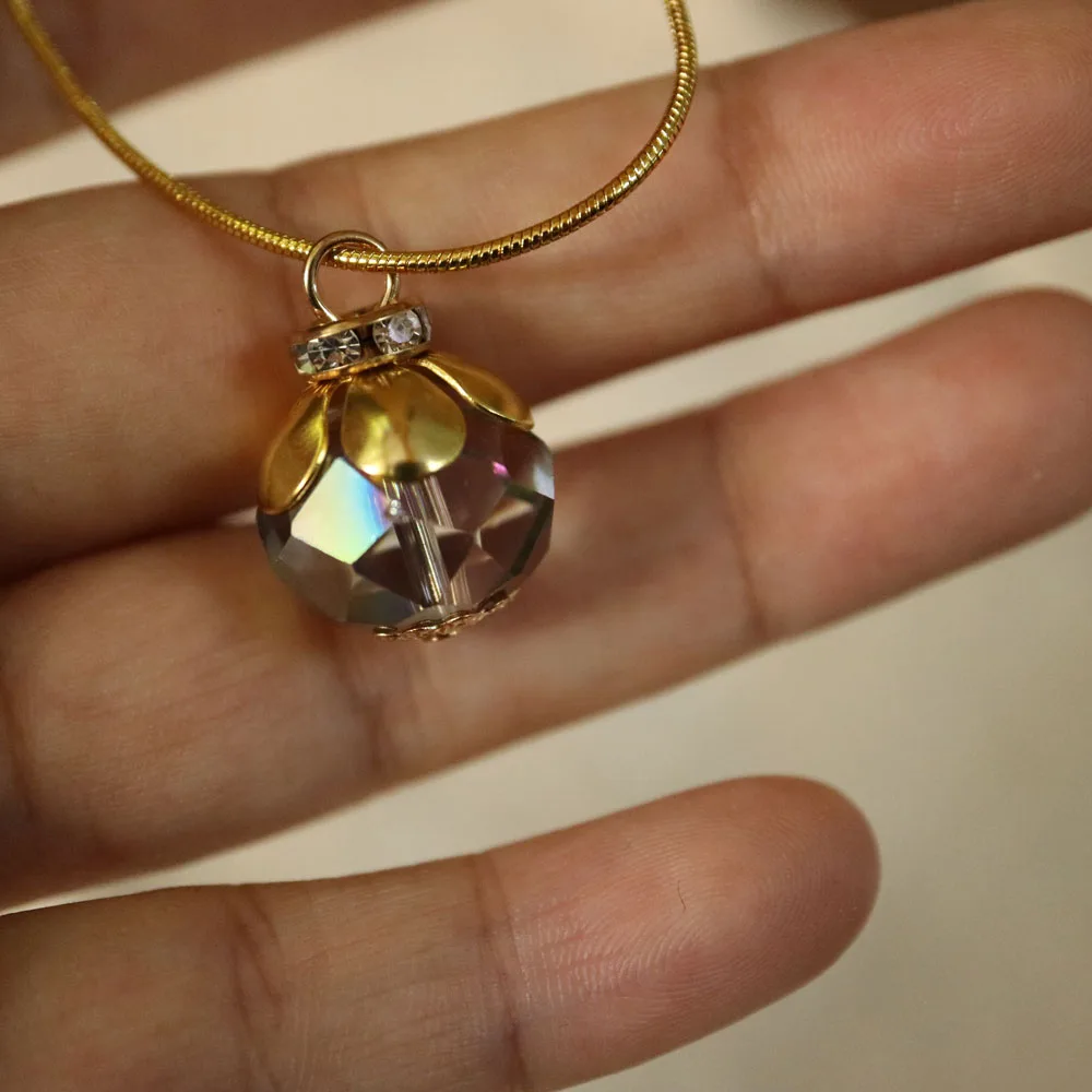 1pc Glass rhinestone pendant necklace for women Fashion colorful ball pendant sweater chain for women Exquisite pendant necklace
1pc Glass rhinestone pendant necklace for women Fashion colorful ball pendant sweater chain for women Exquisite pendant necklace