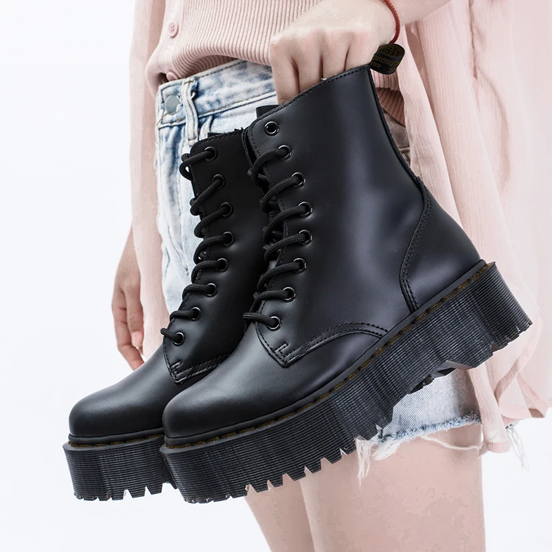 2021 New Winter Shoes for Women Platform Martin Boots Genuine Leather Thick Motorcycle Black Ankle Boots Thick Heel Plus Size 43
2021 New Winter Shoes for Women Platform Martin Boots Genuine Leather Thick Motorcycle Black Ankle Boots Thick Heel Plus Size 43