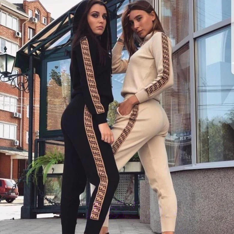 2021x summer new women's fashion hooded sweater suit two-piece sports and leisure suit
2021x summer new women's fashion hooded sweater suit two-piece sports and leisure suit