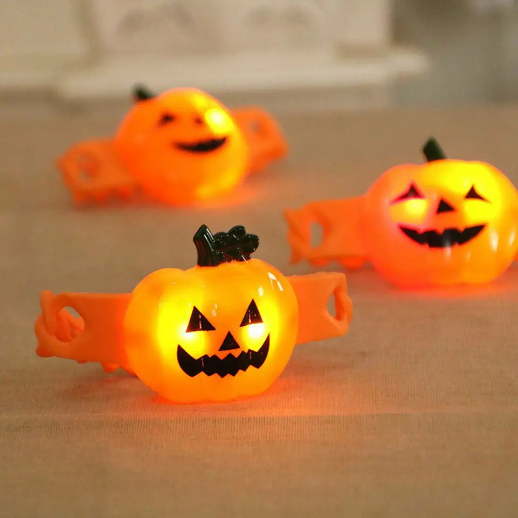 Halloween Luminous Pumpkin Watch Bracelet Halloween Children's Gift Atmosphere Party Decoration LED Lights Bracelet Watch 
Halloween Luminous Pumpkin Watch Bracelet Halloween Children's Gift Atmosphere Party Decoration LED Lights Bracelet Watch