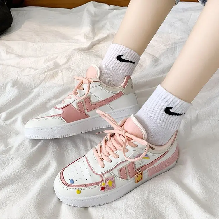 Hot Flats Woman Sneakers Women's Shoes Ladies Casual Breathable Female Vulcanized Shoes Lace Up Woman Comfort Walking Shoes
Hot Flats Woman Sneakers Women's Shoes Ladies Casual Breathable Female Vulcanized Shoes Lace Up Woman Comfort Walking Shoes