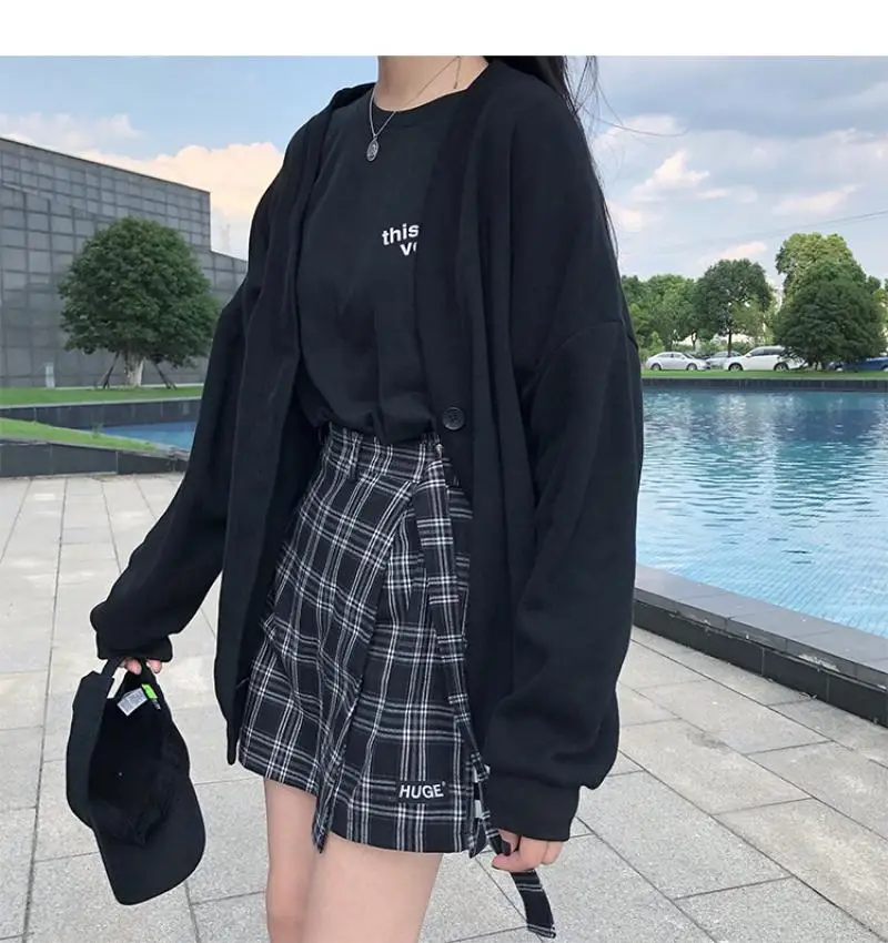 2020 autumn and winter High Waist Shorts Skirts Womens Korean preppy style girl school plaid Shorts womens
2020 autumn and winter High Waist Shorts Skirts Womens Korean preppy style girl school plaid Shorts womens