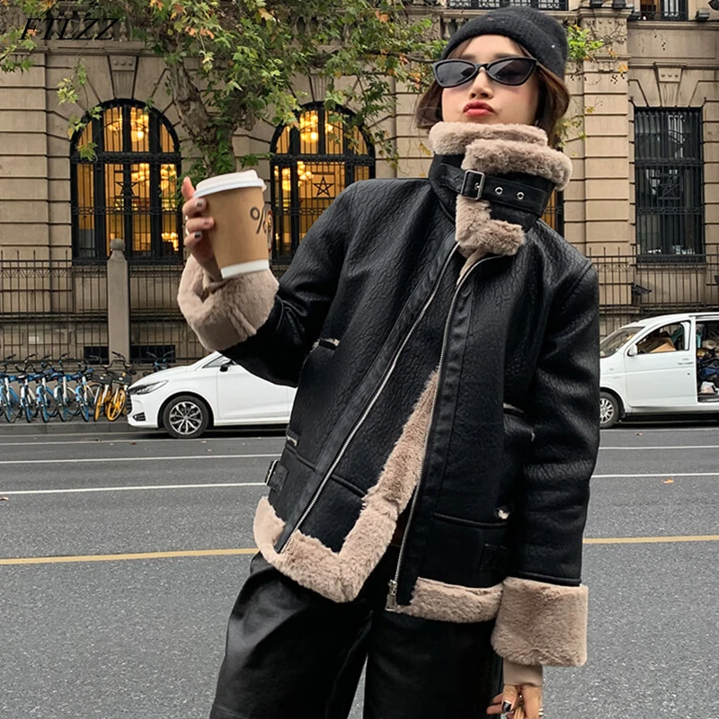 FTLZZ New Winter Mink Splicing PU Leather Jacket Women Loose Zipper Locomotive Lapel Coat Thick Warm Moto Faux Leather OverCoat
FTLZZ New Winter Mink Splicing PU Leather Jacket Women Loose Zipper Locomotive Lapel Coat Thick Warm Moto Faux Leather OverCoat