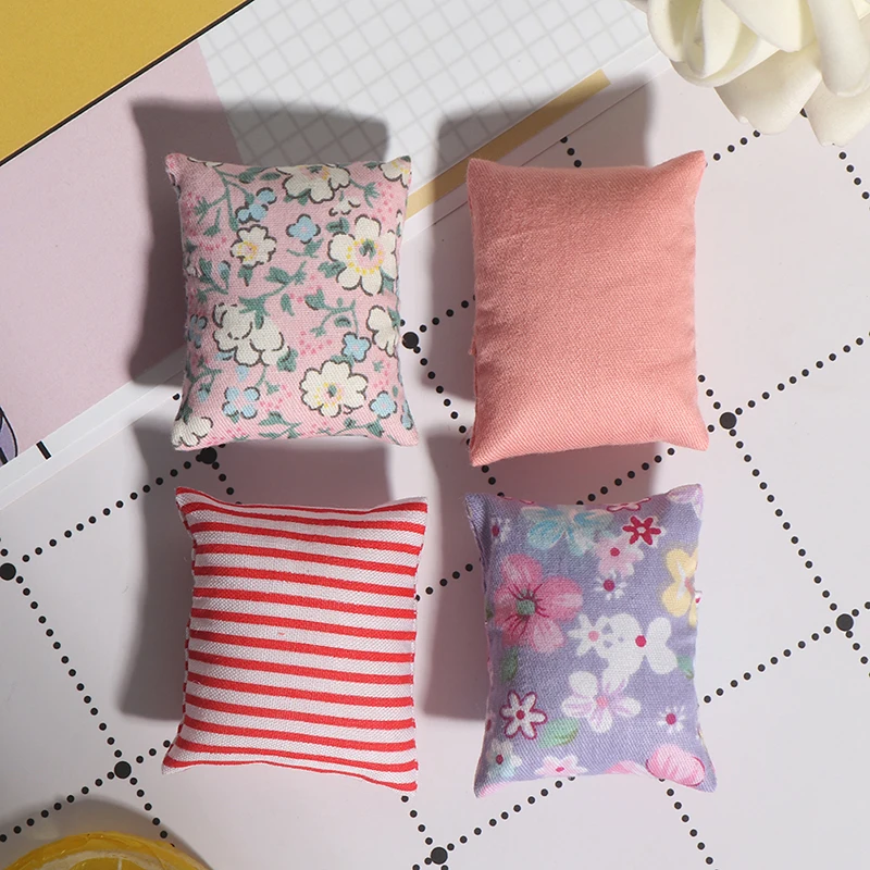 2PCS Flower Pillow Cushions For Sofa Couch Bed For For Doll house 1/12 Dollhouse Miniature Furniture Toys 5*4cm
2PCS Flower Pillow Cushions For Sofa Couch Bed For For Doll house 1/12 Dollhouse Miniature Furniture Toys 5*4cm