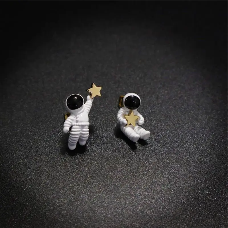Cute Starry Sky Space Star Asymmetrical Astronaut Small Stud Earrings for Women
Cute Starry Sky Space Star Asymmetrical Astronaut Small Stud Earrings for Women