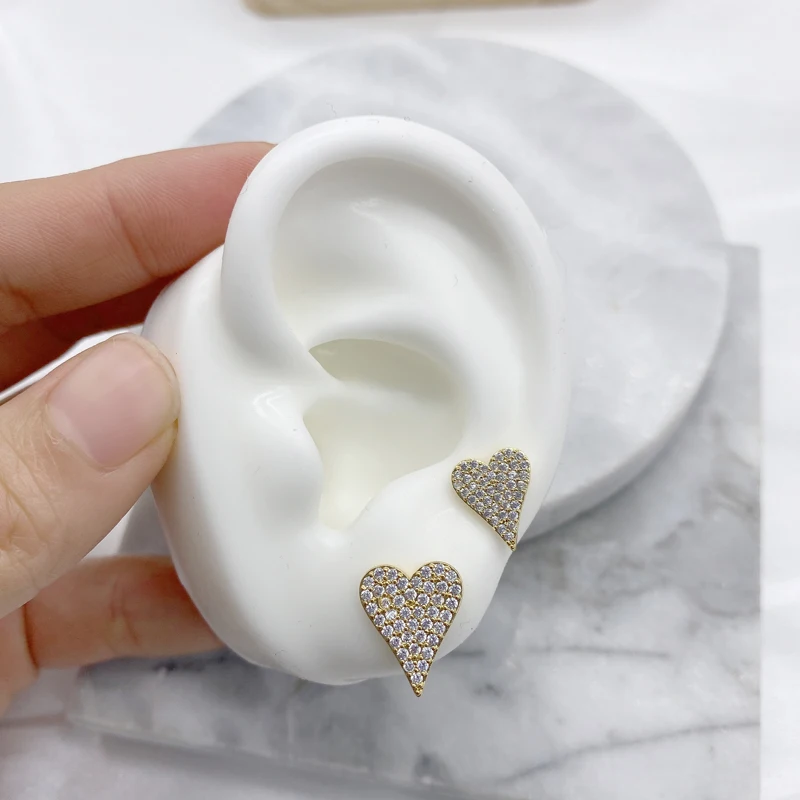 5PAIRS/LOT Hot Selling Christmas Style Heart Shape Full Paved Zircon Stud Earrings
5PAIRS/LOT Hot Selling Christmas Style Heart Shape Full Paved Zircon Stud Earrings