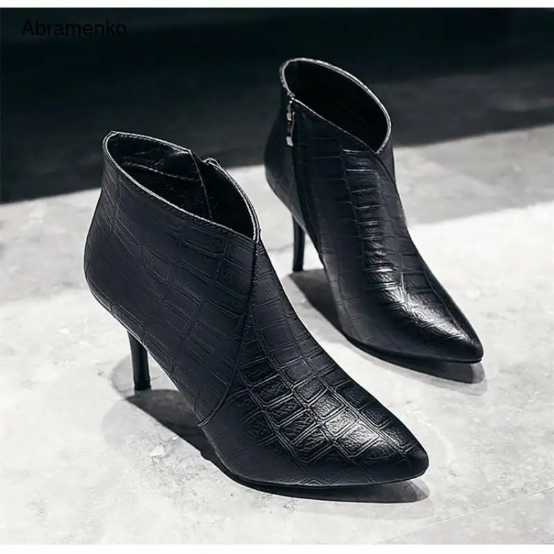 Fashion Autumn Ladies Leather Ankle Boots Pointed Toe Women Shoes 8 CM Pumps Thin High Heels Zip Female Footwear Black Shoes
Fashion Autumn Ladies Leather Ankle Boots Pointed Toe Women Shoes 8 CM Pumps Thin High Heels Zip Female Footwear Black Shoes
