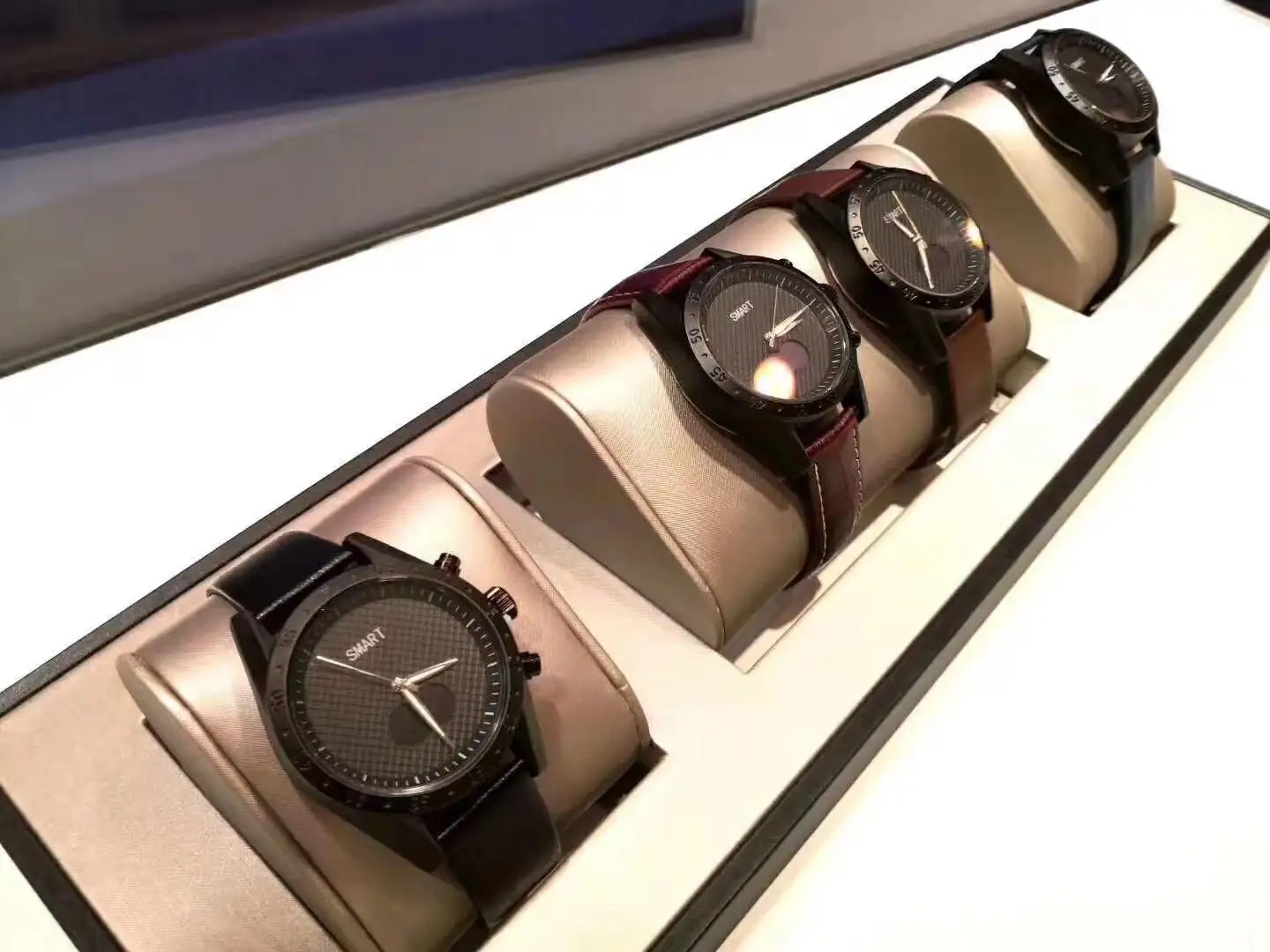 T4 Smart watch Quartz machinery fashion high-end business gifts Heart Rate Monitor Blood Pressure Measurement Fitness Tracker
T4 Smart watch Quartz machinery fashion high-end business gifts Heart Rate Monitor Blood Pressure Measurement Fitness Tracker