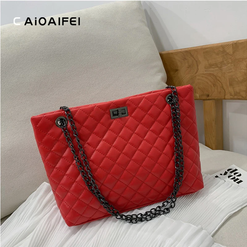 Модная женская сумка CAIOAIFEI в клетку со стразами, на цепочке, сумка через плечо из мягкой искусственной кожи, Средняя сумка, лидер продаж, женс...
Модная женская сумка CAIOAIFEI в клетку со стразами, на цепочке, сумка через плечо из мягкой искусственной кожи, Средняя сумка, лидер продаж, женс...