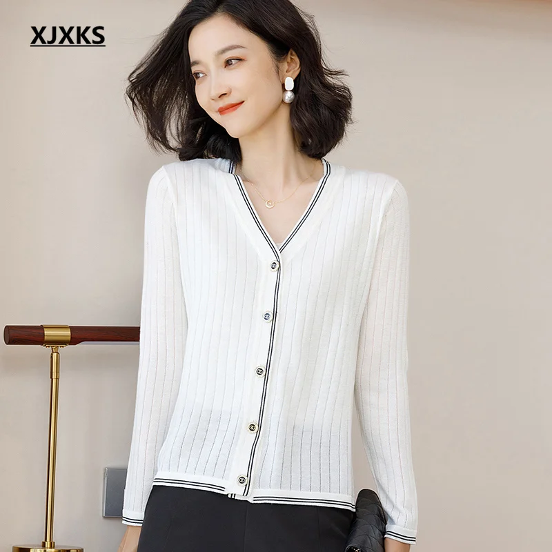 XJXKS Fall 2021 new women single-breasted jacket high quality comfortable wool knitted cardigan women sweater coat
XJXKS Fall 2021 new women single-breasted jacket high quality comfortable wool knitted cardigan women sweater coat