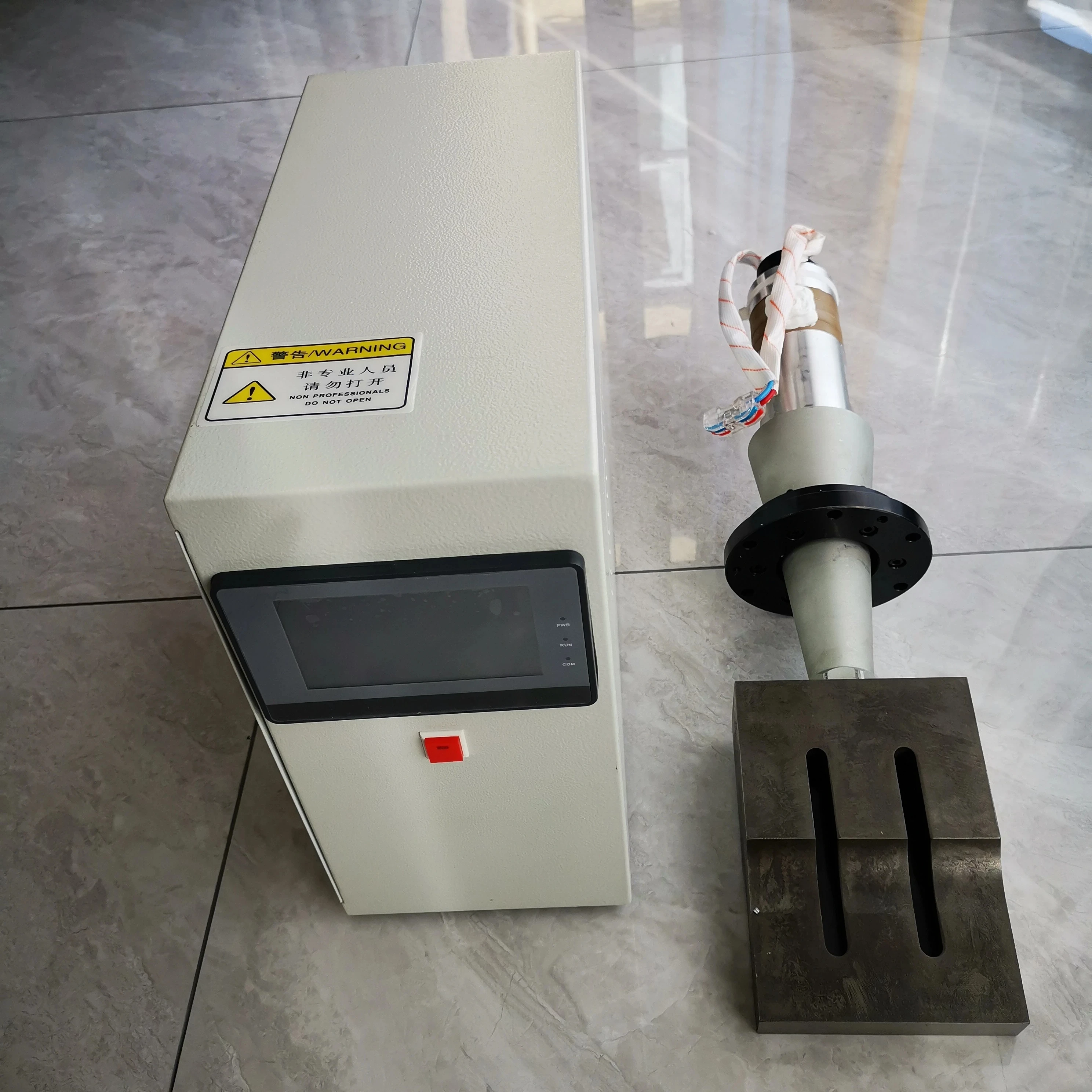 15K 3200W 2600w transducer with 120X25mm mold flange Ultrasonic Transducer Generator welding machine for mask ear loop welder
15K 3200W 2600w transducer with 120X25mm mold flange Ultrasonic Transducer Generator welding machine for mask ear loop welder