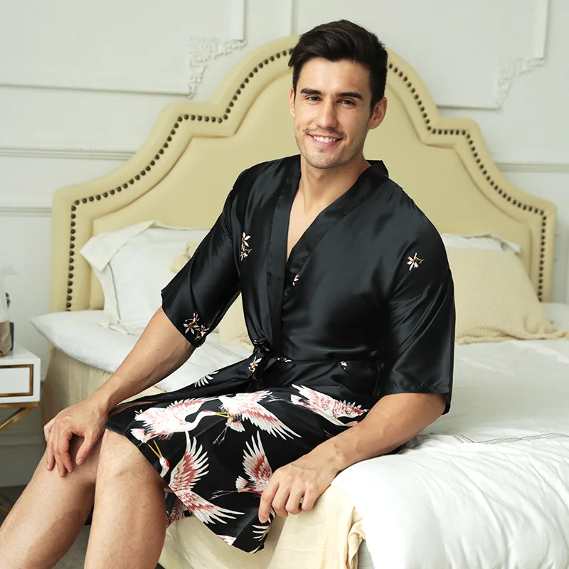 FZSLCYIYI Stylish Men's Bathrobe Silk Kimono Long Sleeves Robe Chinese Lucky Dragon Print Pajamas Men Gown Bathrobe Men Homewear 
FZSLCYIYI Stylish Men's Bathrobe Silk Kimono Long Sleeves Robe Chinese Lucky Dragon Print Pajamas Men Gown Bathrobe Men Homewear