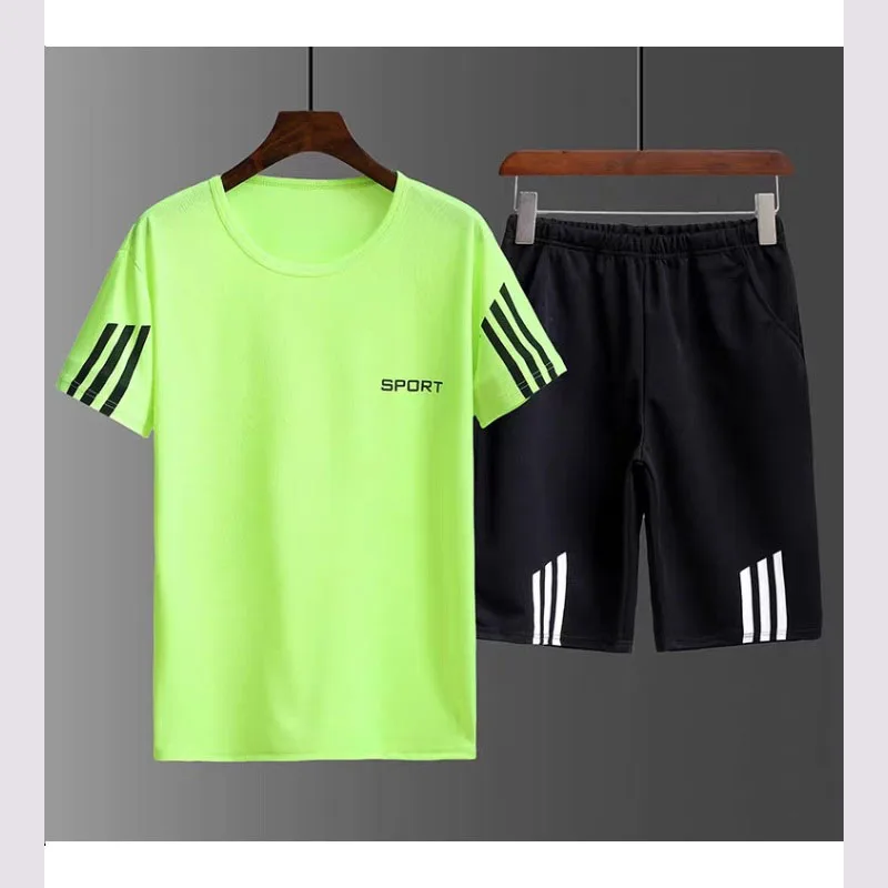 Summer New M en'sSuit Fitness Sports T-shirt Shorts Short-sleeved Sweat-absorbent And Quick-drying Two-piece Outer 
Summer New M en'sSuit Fitness Sports T-shirt Shorts Short-sleeved Sweat-absorbent And Quick-drying Two-piece Outer
