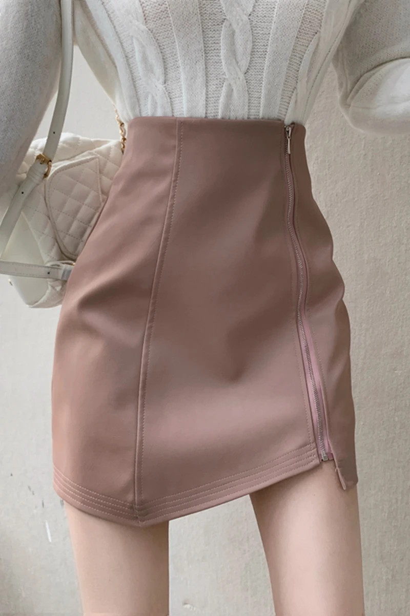 Temperament skirt female autumn and winter 2020 new small leather skirt high waist slim skirt wearing A-line package hip skirt
Temperament skirt female autumn and winter 2020 new small leather skirt high waist slim skirt wearing A-line package hip skirt