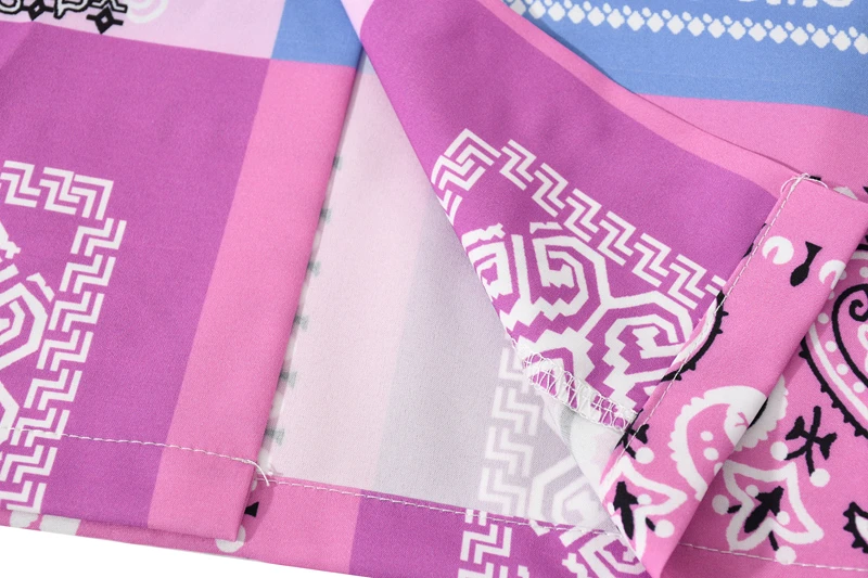 SONDR Pink Blue Patchwork Bandana Shirt Print Retro Streetwear Shirts Long Sleeve Blouse Plus Size Tops Trendy Ladies Shirts
SONDR Pink Blue Patchwork Bandana Shirt Print Retro Streetwear Shirts Long Sleeve Blouse Plus Size Tops Trendy Ladies Shirts