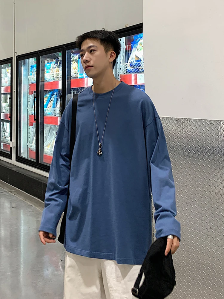 Autumn men's fashion clothes Fashion Hong Kong style long sleeve T-shirt loose sweater autumn and winter solid color base shirt
Autumn men's fashion clothes Fashion Hong Kong style long sleeve T-shirt loose sweater autumn and winter solid color base shirt