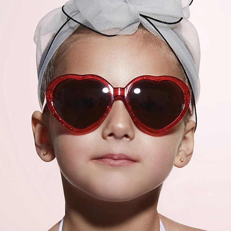 Детские солнцезащитные очки в форме сердца цветные с защитой UV400 для девочек и