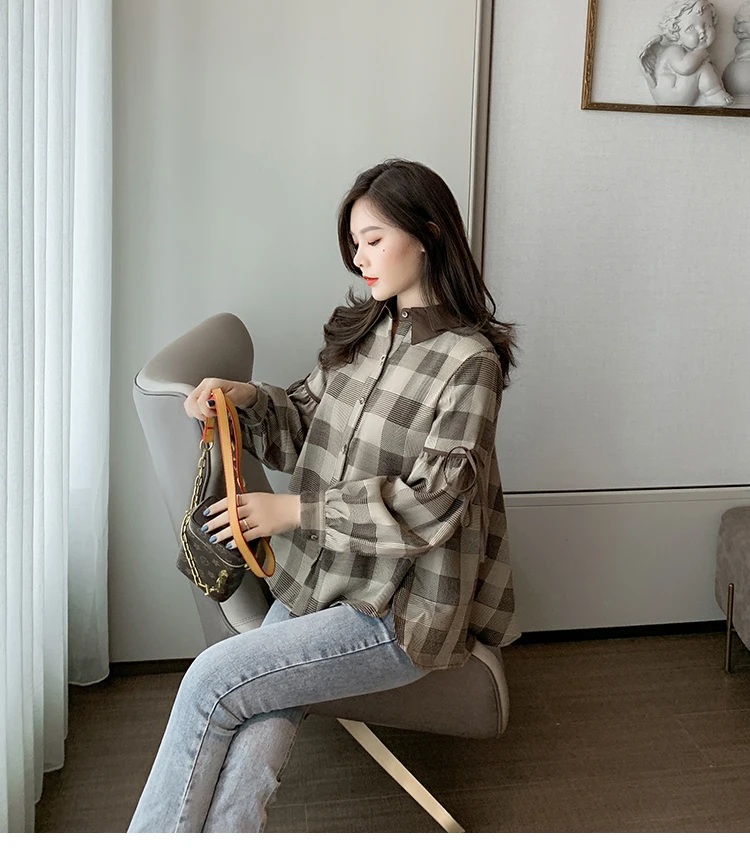 2021 Female Spring Street Plaid Blouse Shirts Vintage Oversized Small Plaid Boyfriend Tunic Shirt for Women Casual Korean Tops
2021 Female Spring Street Plaid Blouse Shirts Vintage Oversized Small Plaid Boyfriend Tunic Shirt for Women Casual Korean Tops