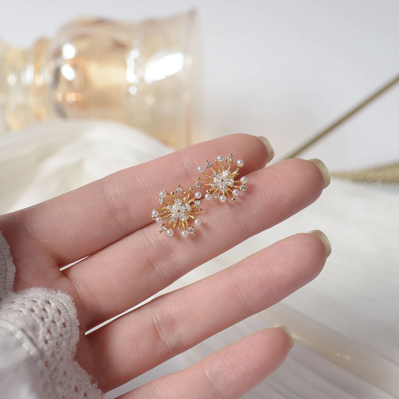 Korea New Style 14K Real Gold Fireworks Zircon Temperament Pearl Compact Stud Earrings for Women Cubic Zircon ZC Earrings
Korea New Style 14K Real Gold Fireworks Zircon Temperament Pearl Compact Stud Earrings for Women Cubic Zircon ZC Earrings