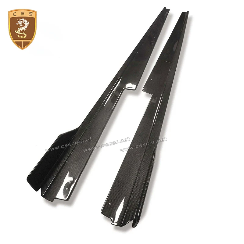 Высококачественный комплект для сухого карбонового корпуса, боковые удлинители для 15-17 Ferrari 488 CSS Style, запчасти для модификации автомобиля
Высококачественный комплект для сухого карбонового корпуса, боковые удлинители для 15-17 Ferrari 488 CSS Style, запчасти для модификации автомобиля