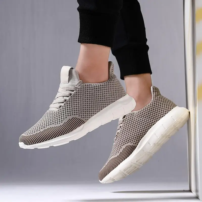 Black Sports Shoes Man Flying Weavon Breathable Mesh Sneakers For Male Outdoor Light Lace-up Soft Running Jogging Walking Shoes
Black Sports Shoes Man Flying Weavon Breathable Mesh Sneakers For Male Outdoor Light Lace-up Soft Running Jogging Walking Shoes