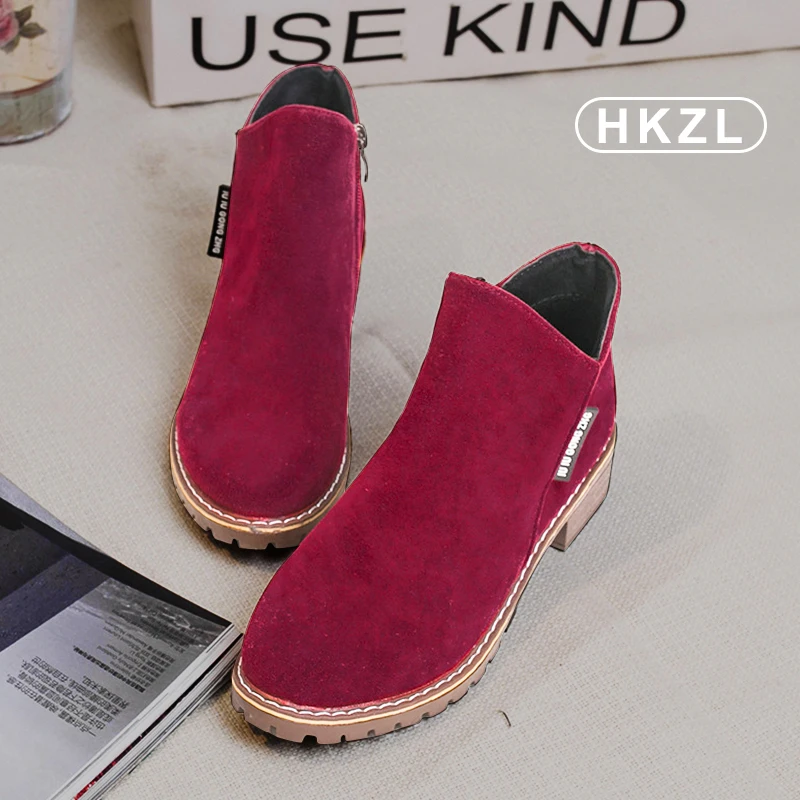 HKZL Winter Shoes Women's Boots Fashion Casual Sand Leather Flat Bottomed Short Boots Plus Size Korean Comfort Martin Boots
HKZL Winter Shoes Women's Boots Fashion Casual Sand Leather Flat Bottomed Short Boots Plus Size Korean Comfort Martin Boots