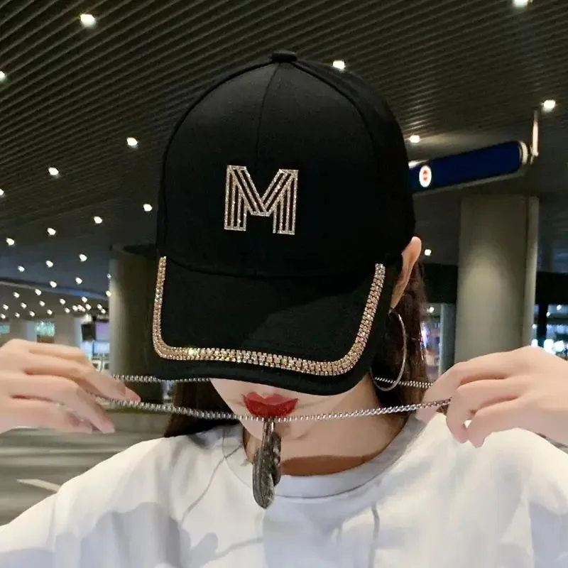 Fashion Brand Diamond M Letter Baseball Cap for Women Summer Outdoor Sun Protection Hat 2021 Autumn Casual Ladies Caps
Fashion Brand Diamond M Letter Baseball Cap for Women Summer Outdoor Sun Protection Hat 2021 Autumn Casual Ladies Caps