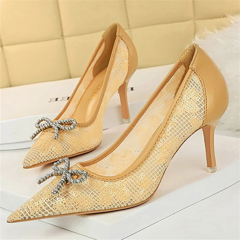 2022 Summer Women 8cm High Heels Pumps Lady Mesh Low Heels Girls Scarpins Fetish Nightclub Prom Crystal Butterfly Knot Shoes
2022 Summer Women 8cm High Heels Pumps Lady Mesh Low Heels Girls Scarpins Fetish Nightclub Prom Crystal Butterfly Knot Shoes