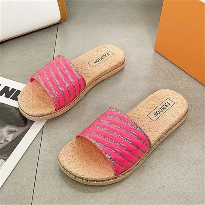 Large size slippers women summer new women's sandals fashion casual running platform womens shoes bottom slides beach shoes
Large size slippers women summer new women's sandals fashion casual running platform womens shoes bottom slides beach shoes