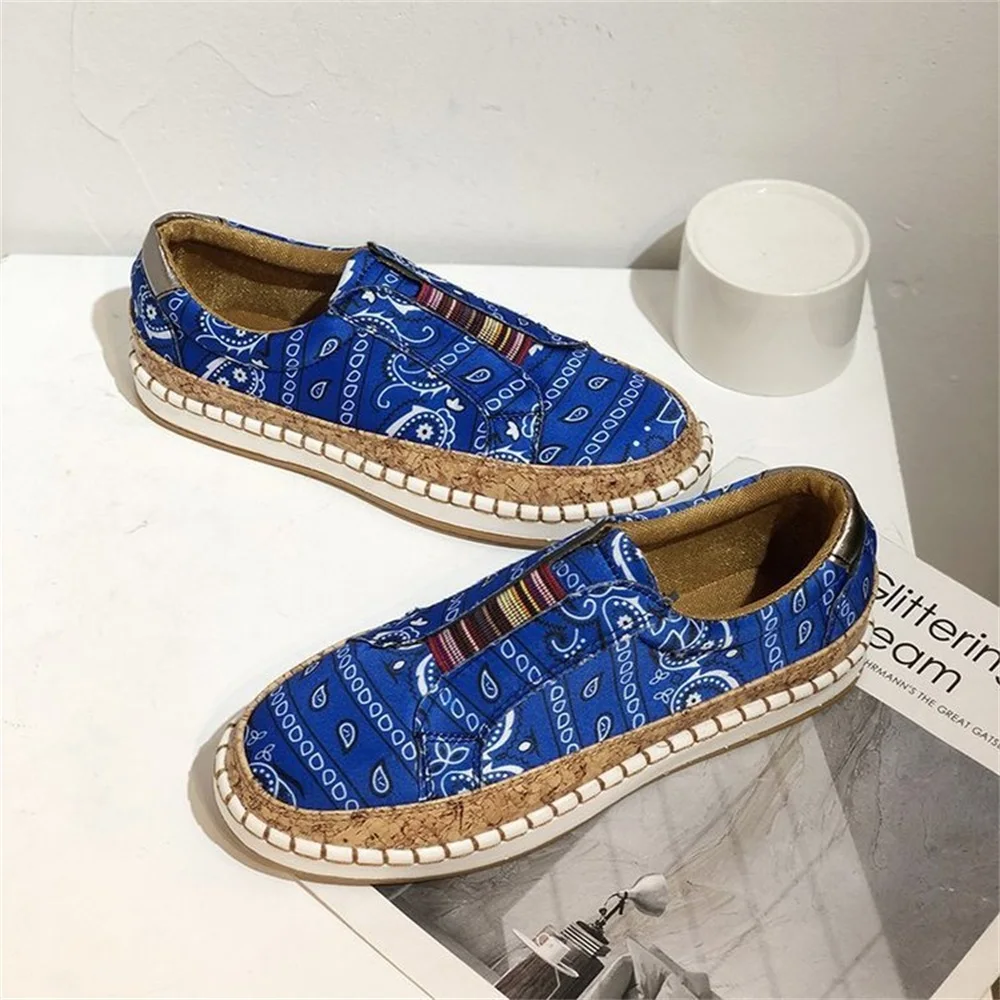 Spring Cloth Flats 2021 New Breathable Ladies Elastic Band Slip On Comfy Loafers Home Outdoor Female Trendy Sneakers 43 Big Size
Spring Cloth Flats 2021 New Breathable Ladies Elastic Band Slip On Comfy Loafers Home Outdoor Female Trendy Sneakers 43 Big Size