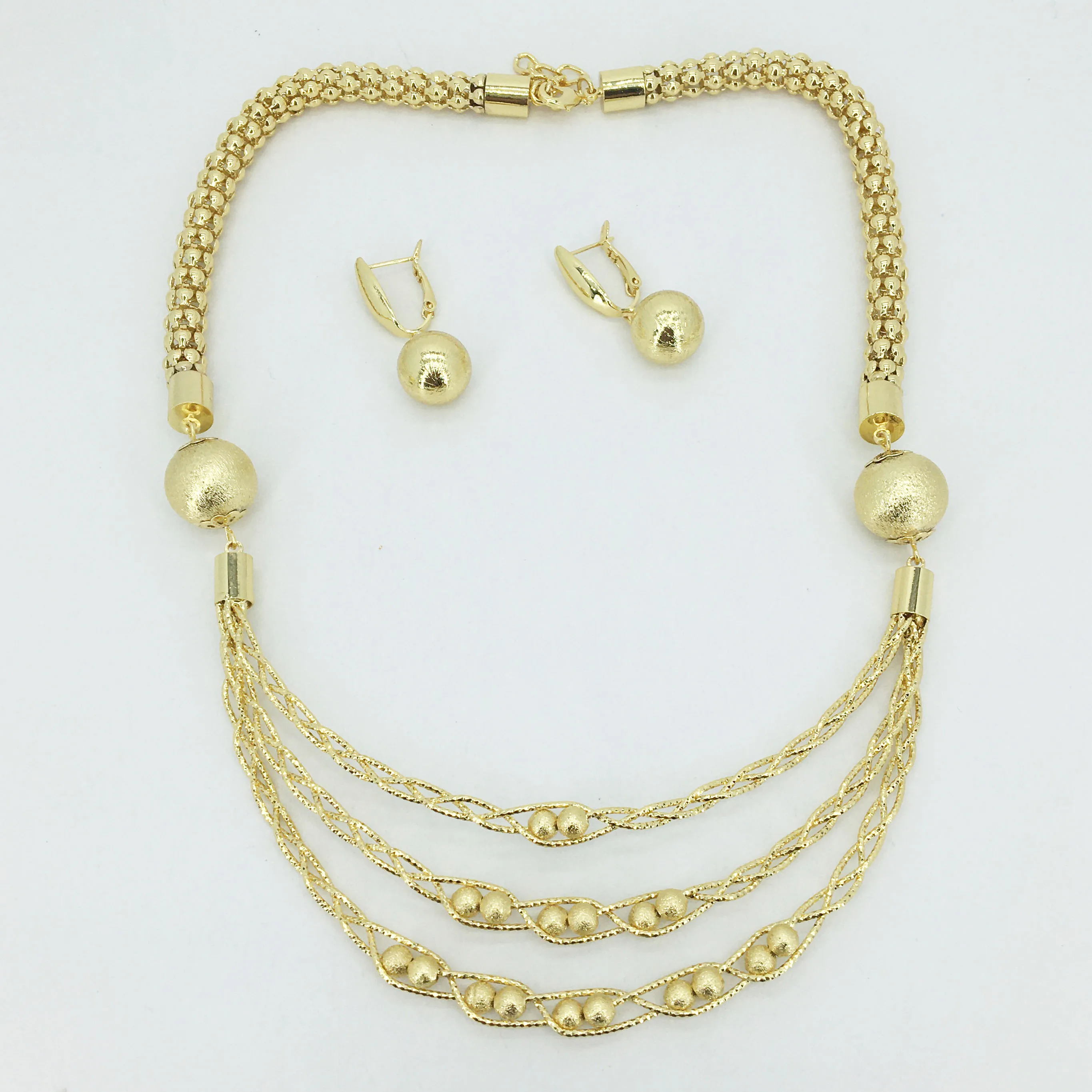 Bridal Gift Nigerian Wedding African Beads Jewelry Set Brand Woman Fashion Dubai Gold Color Jewelry Set Wholesale Design
Bridal Gift Nigerian Wedding African Beads Jewelry Set Brand Woman Fashion Dubai Gold Color Jewelry Set Wholesale Design