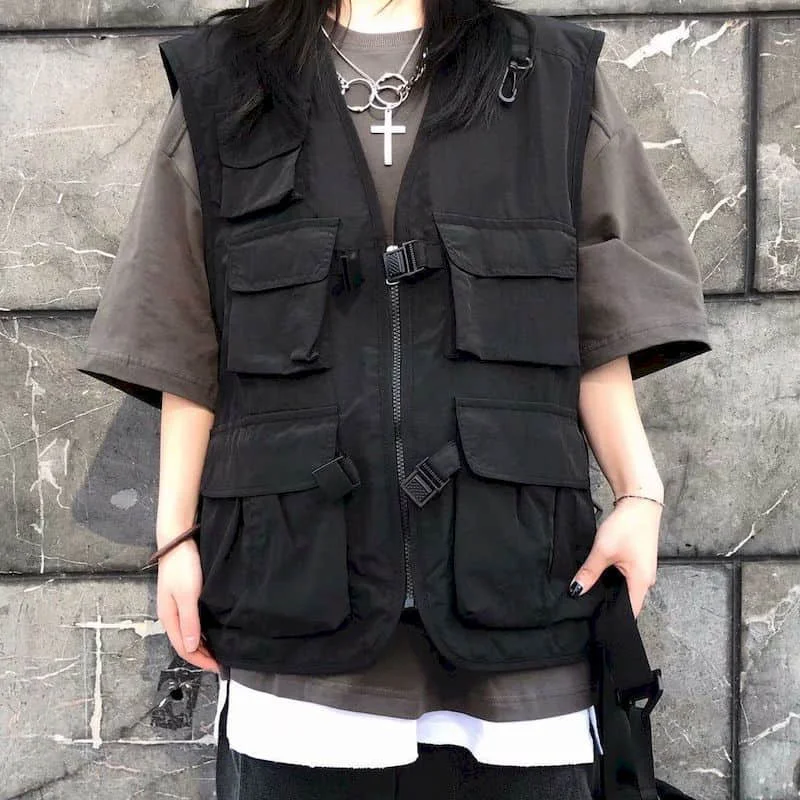 New style vest Women Man Korean four seasons thin multi-pocket loose dark tooling men and women couple jacket functional style
New style vest Women Man Korean four seasons thin multi-pocket loose dark tooling men and women couple jacket functional style